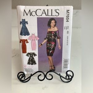 3/$30 ✨ McCall Patterns Miss Petite Dresses